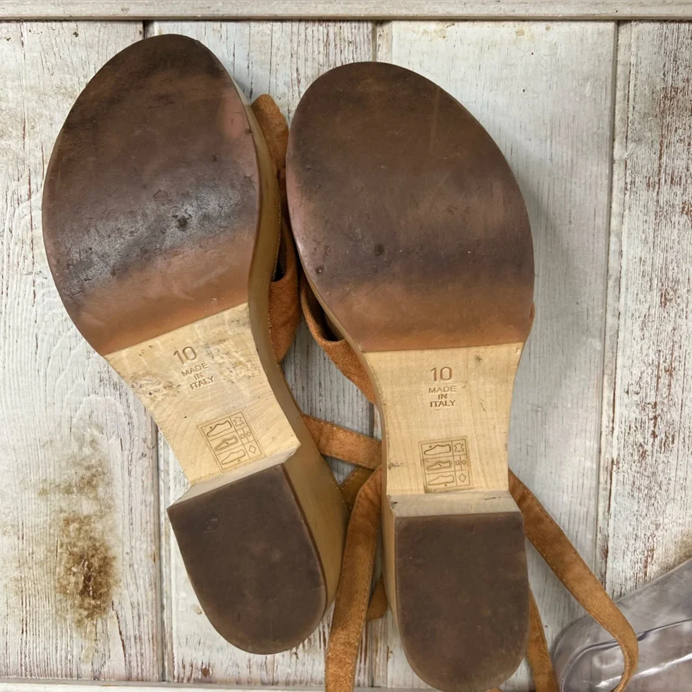 Miss Albright Wood Platform Sandals
